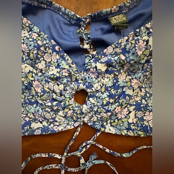 Wild Fable Blue Floral Puff Sleeve Crop Top With Lattice Back NWT Large or XL - Picture 7 of 12